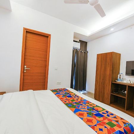 Fabhotel Sparkling - Nr Yashobhoomi Convention Centre 德里 外观 照片