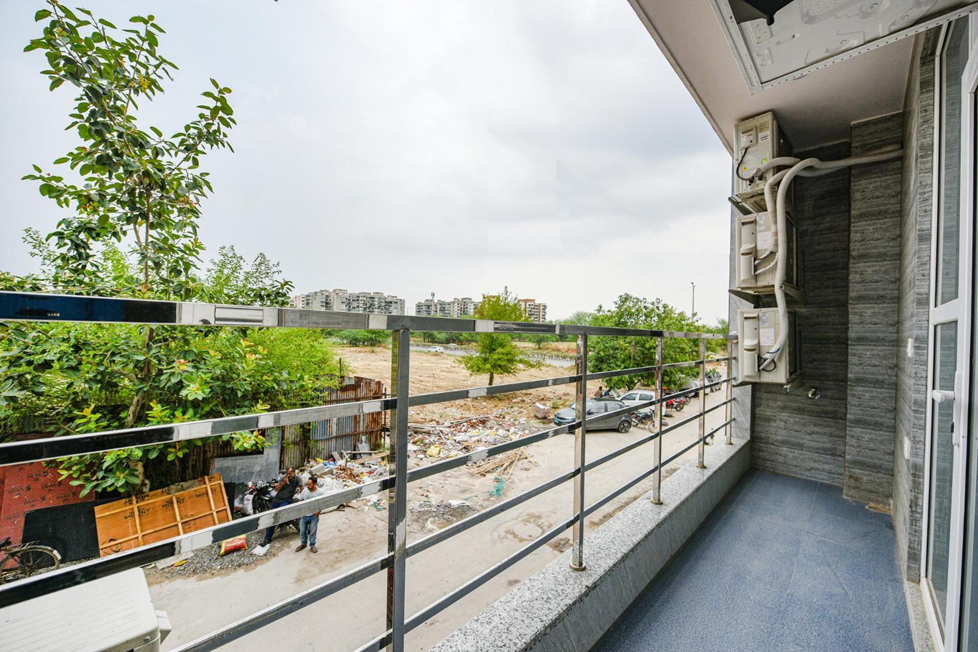 Fabhotel Sparkling - Nr Yashobhoomi Convention Centre 德里 外观 照片