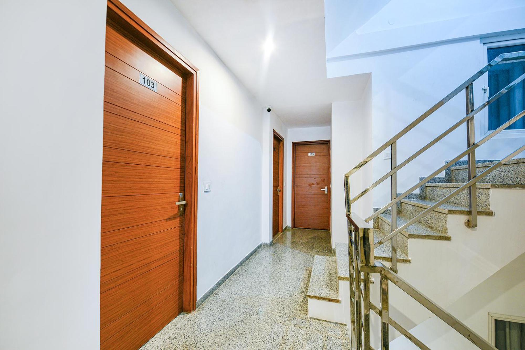Fabhotel Sparkling - Nr Yashobhoomi Convention Centre 德里 外观 照片